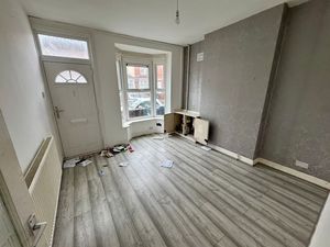 Photo 5- click for photo gallery